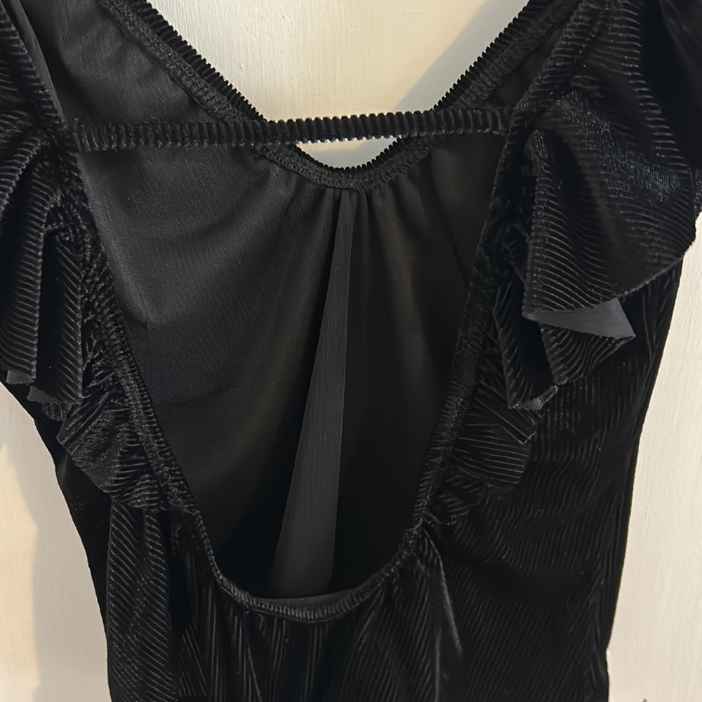 Backless bodysuit - Picture 3 of 3